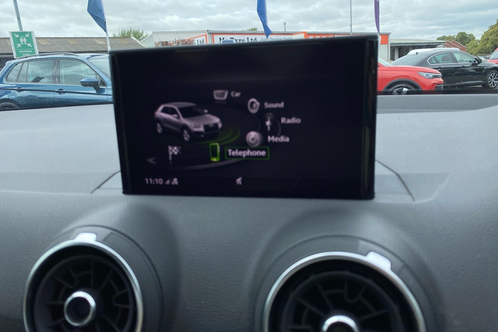 Audi Q2 Tfsi Sport Suv Euro 6 Ss 116 Ps Black #44