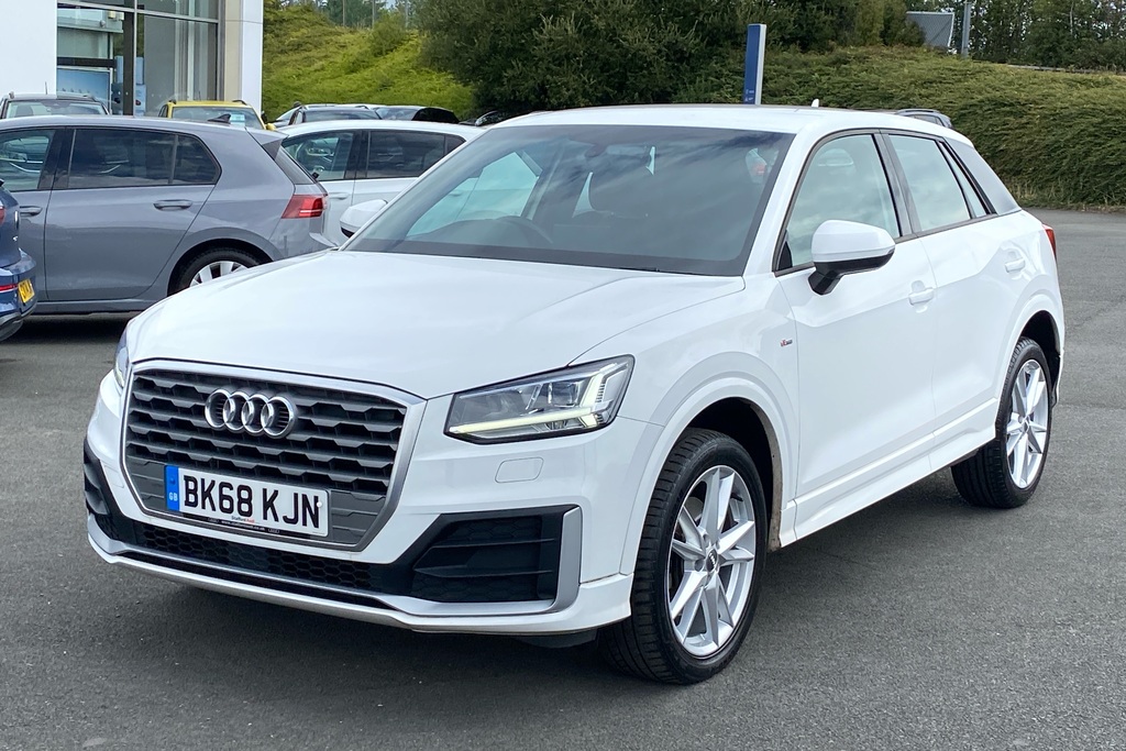 Audi Q2 Tfsi Sport Suv Euro 6 Ss 116 Ps Black #15