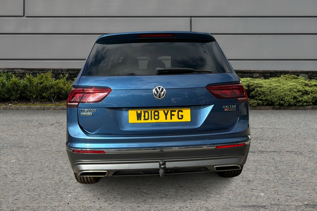 Volkswagen Tiguan Allspace White #11