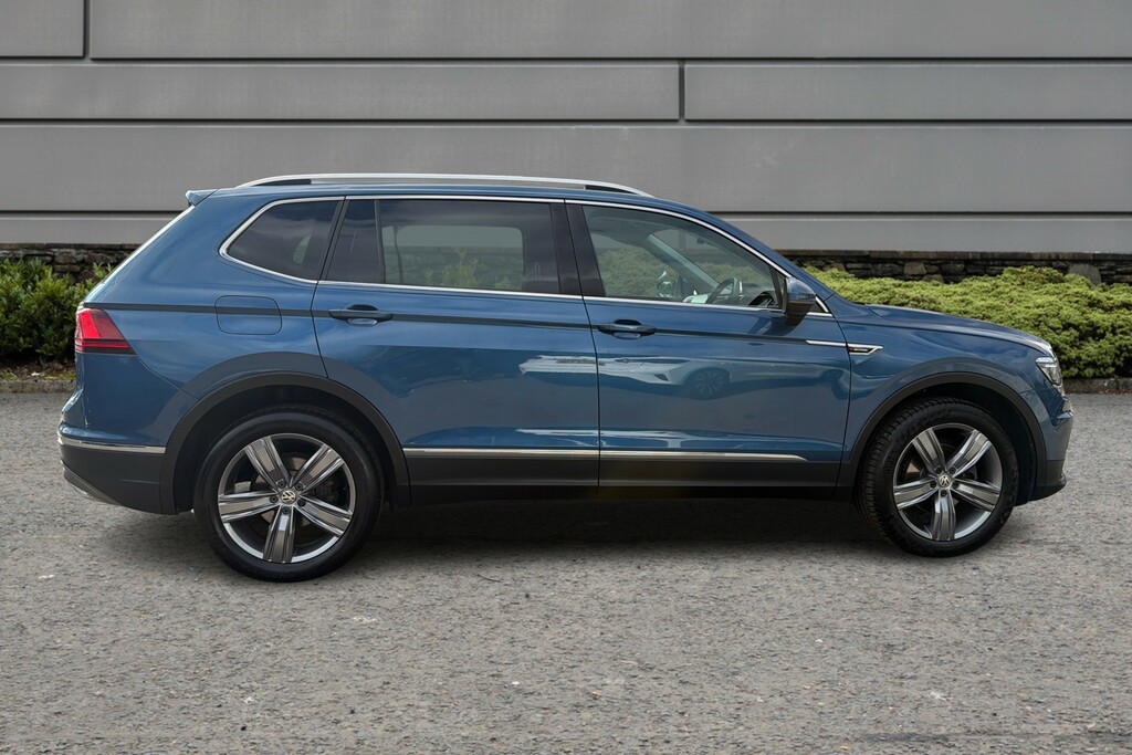 Volkswagen Tiguan Allspace White #8