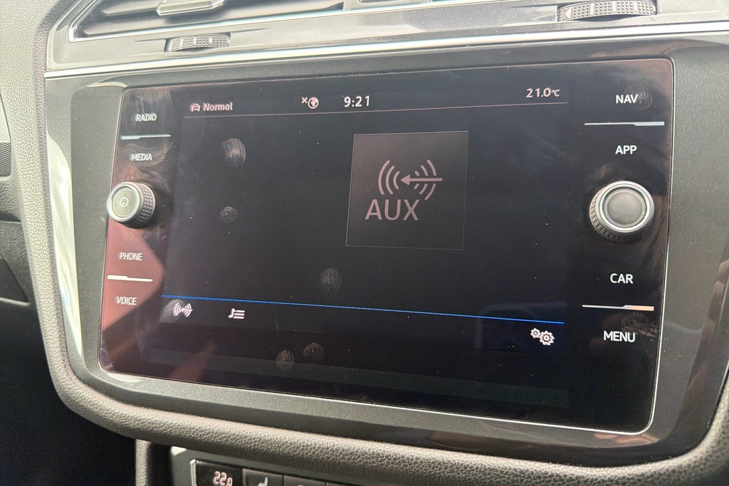 Volkswagen Tiguan Allspace White #32