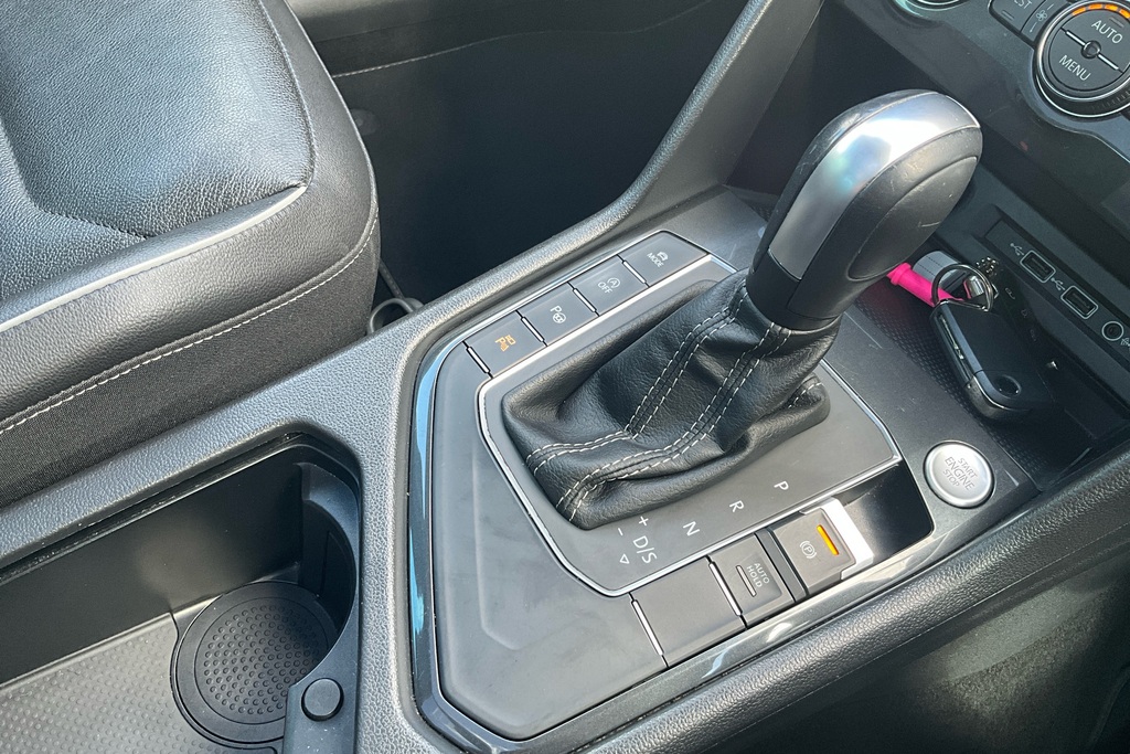 Volkswagen Tiguan Match Black #52