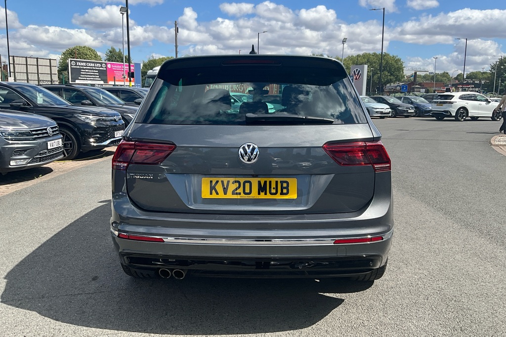 Volkswagen Tiguan Match Black #33