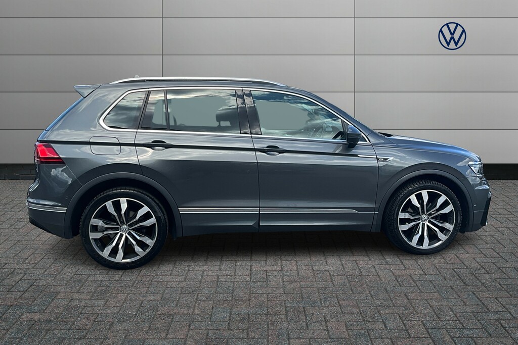 Volkswagen Tiguan 2.0 Tdi 150 R-line Tech Dsg Grey #4