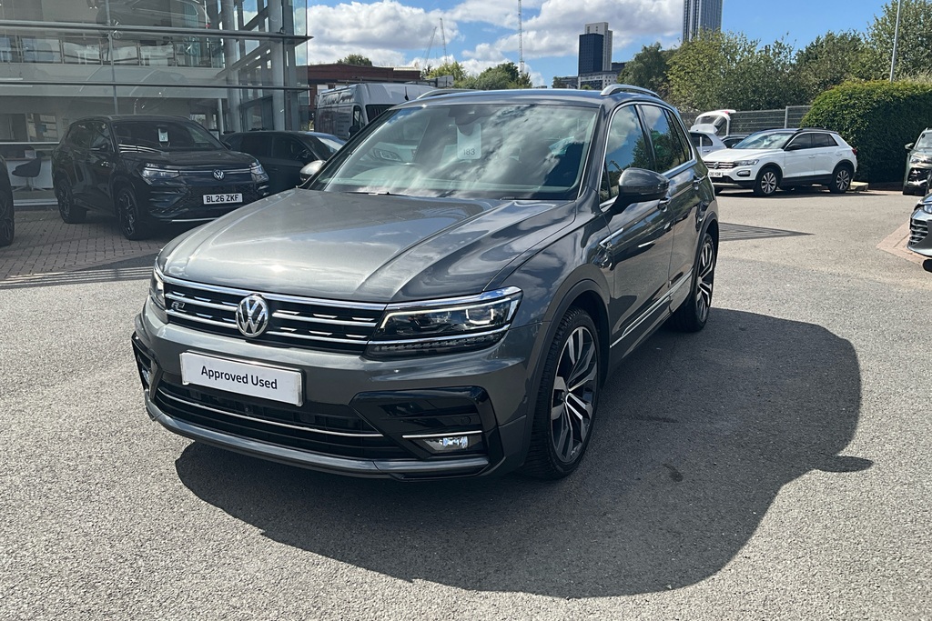 Volkswagen Tiguan Match Black #31