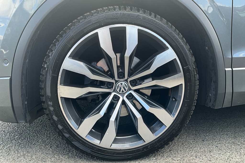 Volkswagen Tiguan 2.0 Tdi 150 R-line Tech Dsg Grey #5