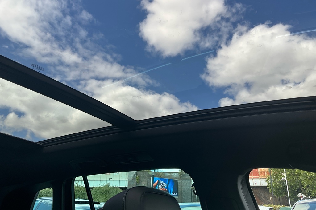 Volkswagen Tiguan Match Black #36