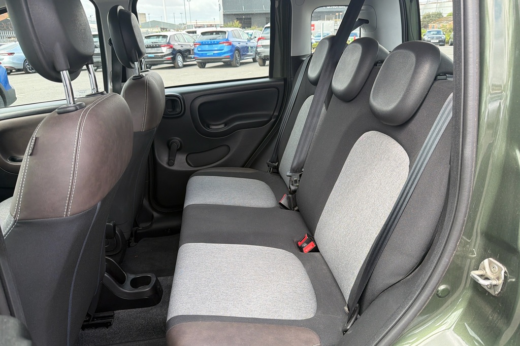 Fiat Panda Panda City Cross Mhev Green #19