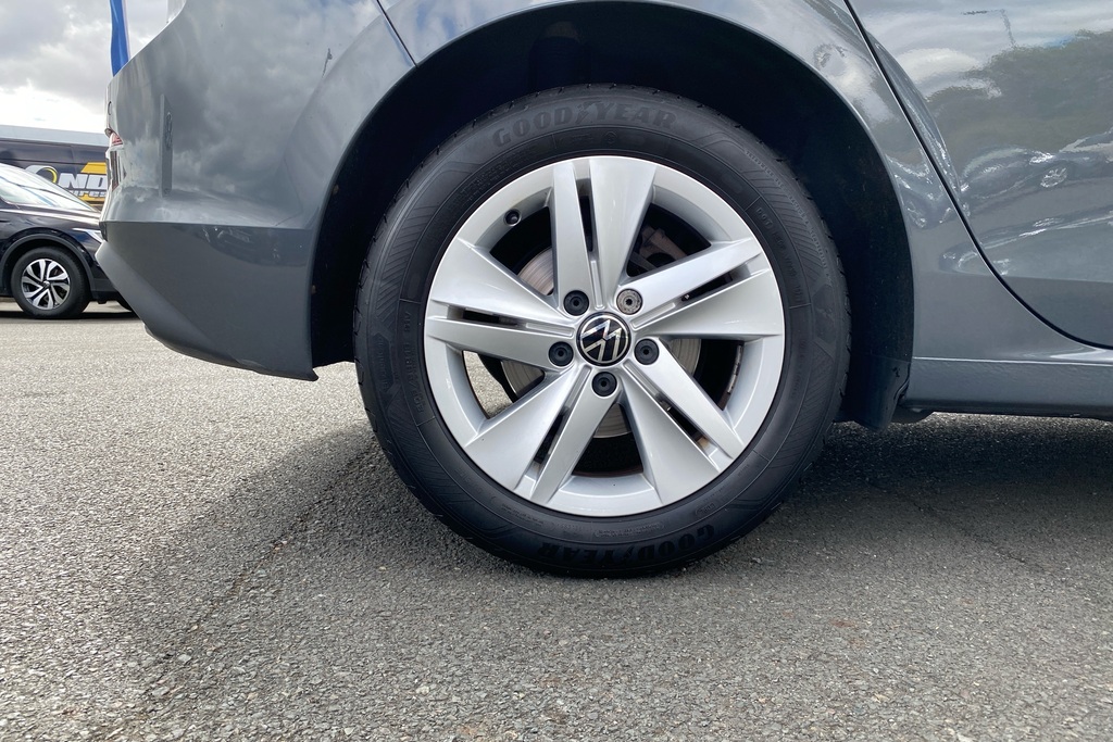 Volkswagen Golf 1.5 Tsi Life Grey #5