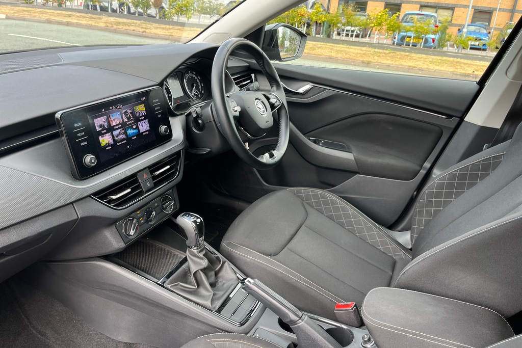Skoda Scala 1.0 Tsi 110 Se Dsg Black #2