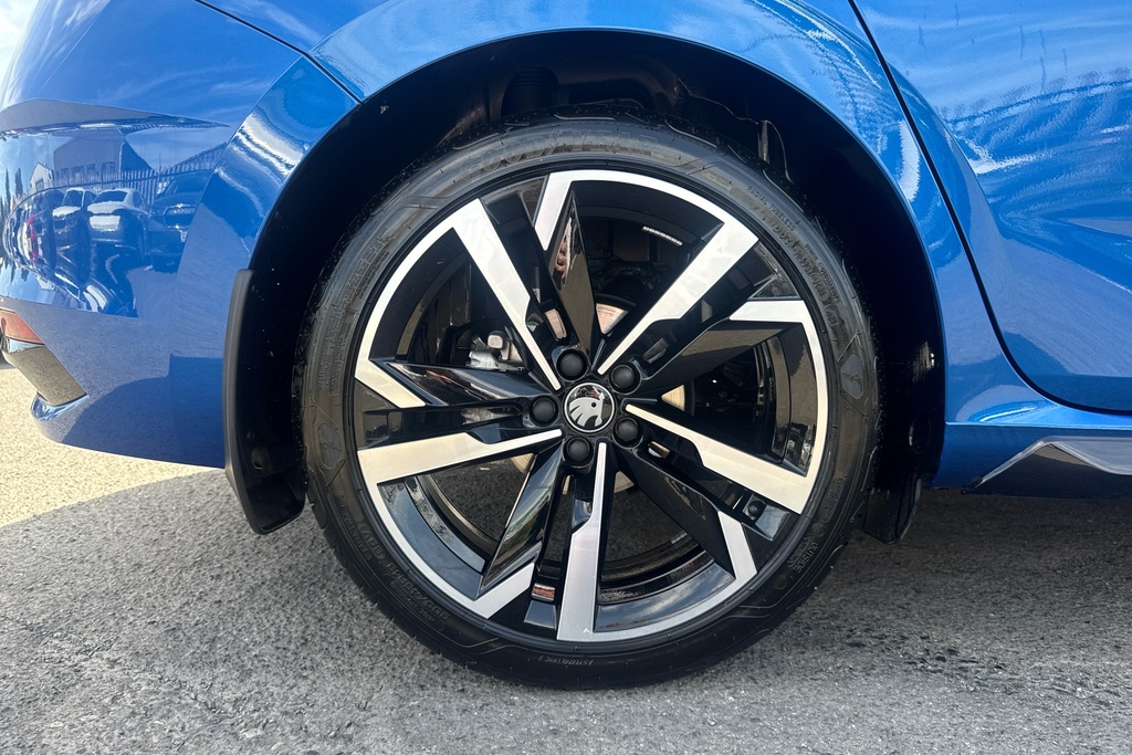 Skoda Scala 1.0 Tsi 116 Monte Carlo Edition Dsg Blue #5