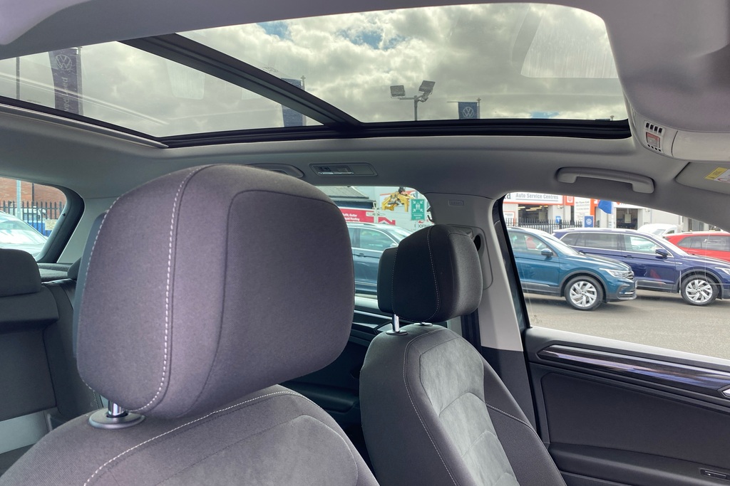 Volkswagen Tiguan R-line White #28