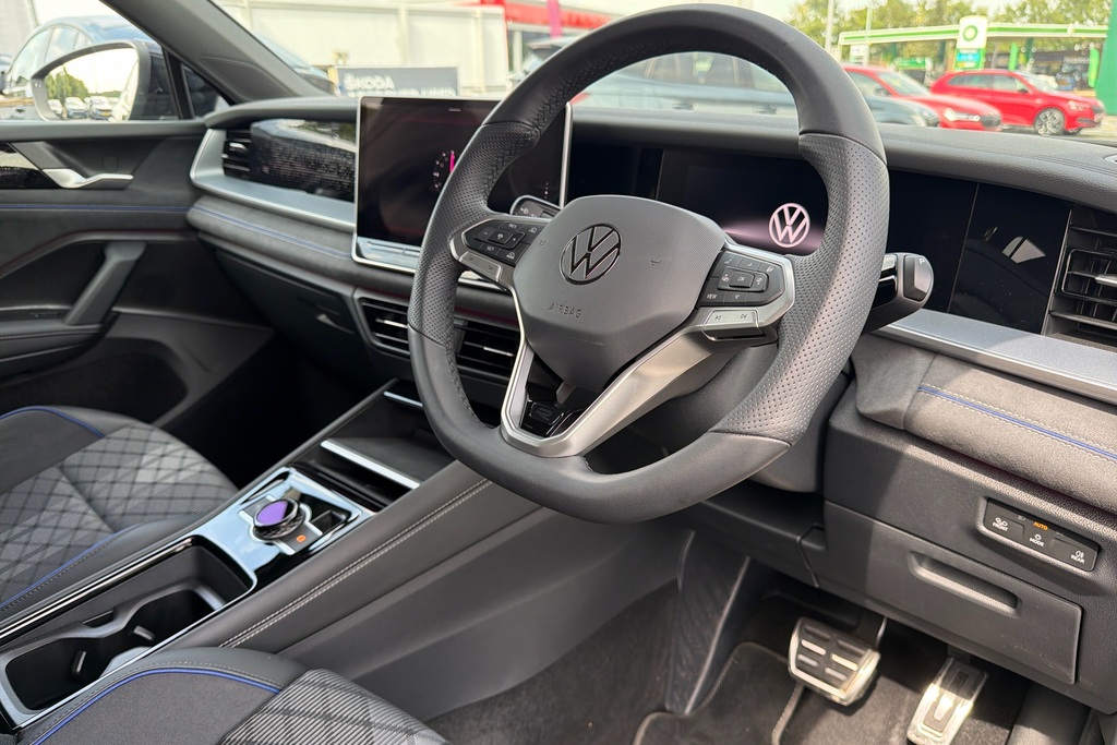 Volkswagen Tayron 1.5 Tsi Ehybrid 272 R-line Dsg6 Black #6