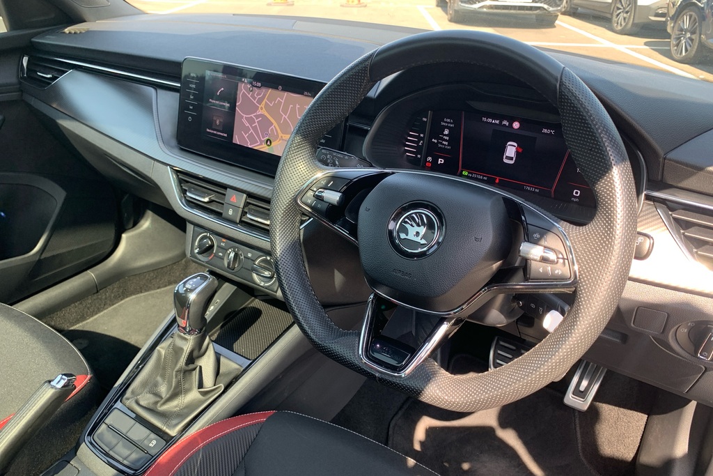 Skoda Scala 1.0 Tsi 110 Monte Carlo Dsg Black #6