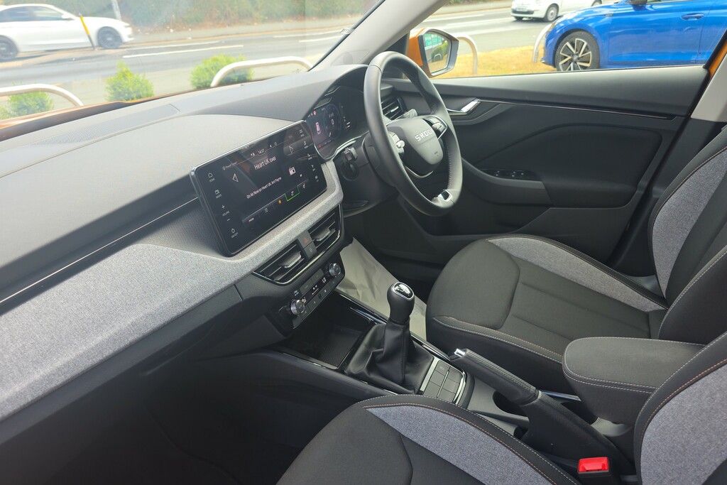 Skoda Kamiq 1.0 Tsi 95 Se Edition Orange #2