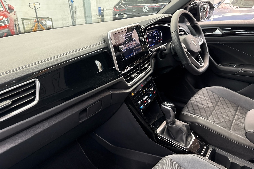 Volkswagen T-Roc 2.0 Tdi 150 Evo R-line Dsg Black #2