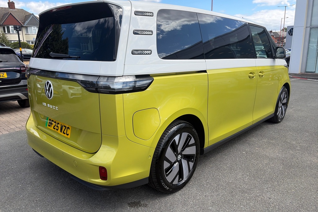 Volkswagen ID.Buzz 250Kw Gtx Pro 86Kwh 4Motion Lwb 7 Seat Red #23