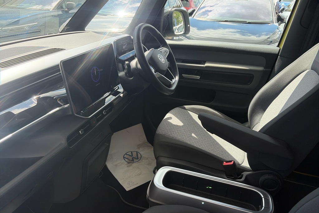 Volkswagen ID.Buzz 210Kw Life Pro 86Kwh Lwb 6 Seat White #2