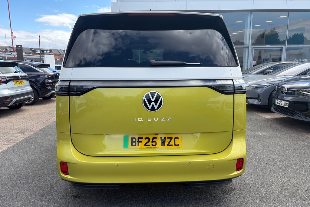 Volkswagen ID.Buzz 250Kw Gtx Pro 86Kwh 4Motion Lwb 7 Seat Red #19