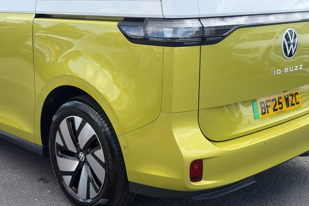 Volkswagen ID.Buzz 250Kw Gtx Pro 86Kwh 4Motion Lwb 7 Seat Red #22
