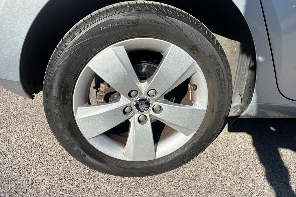 Skoda Fabia Skoda Fabia 1.0 Se Hatchback Eur Silver #14