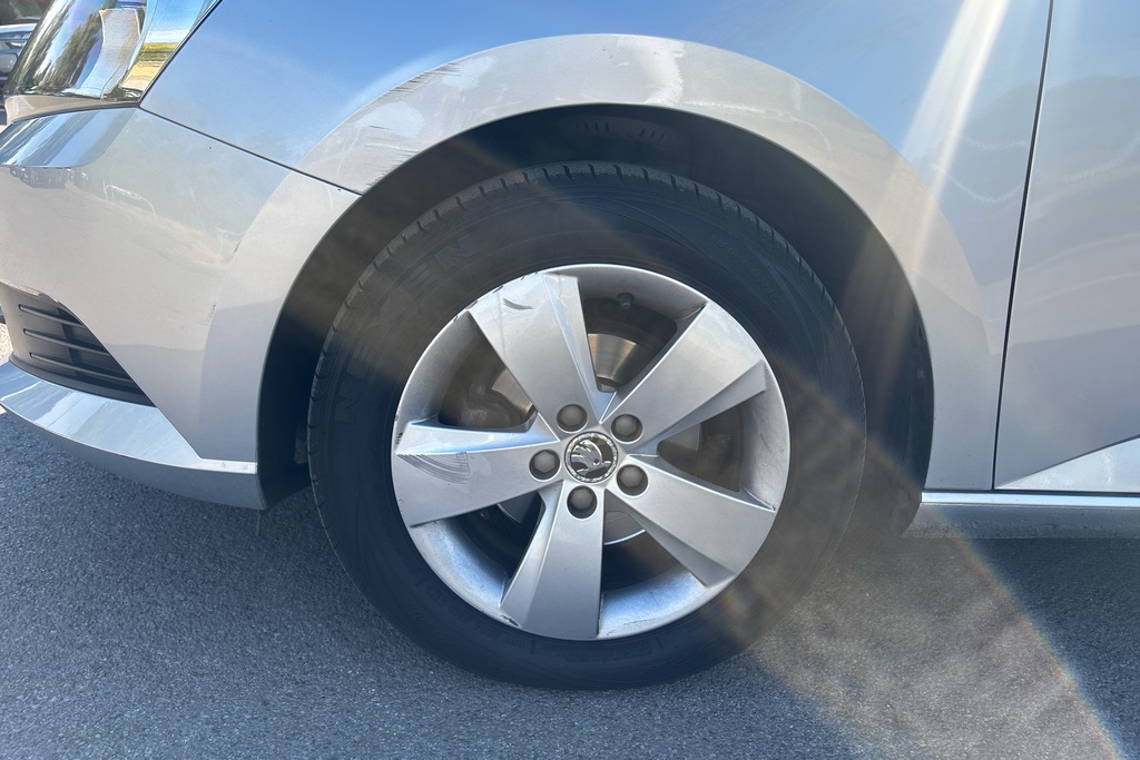 Skoda Fabia Skoda Fabia 1.0 Se Hatchback Eur Silver #9