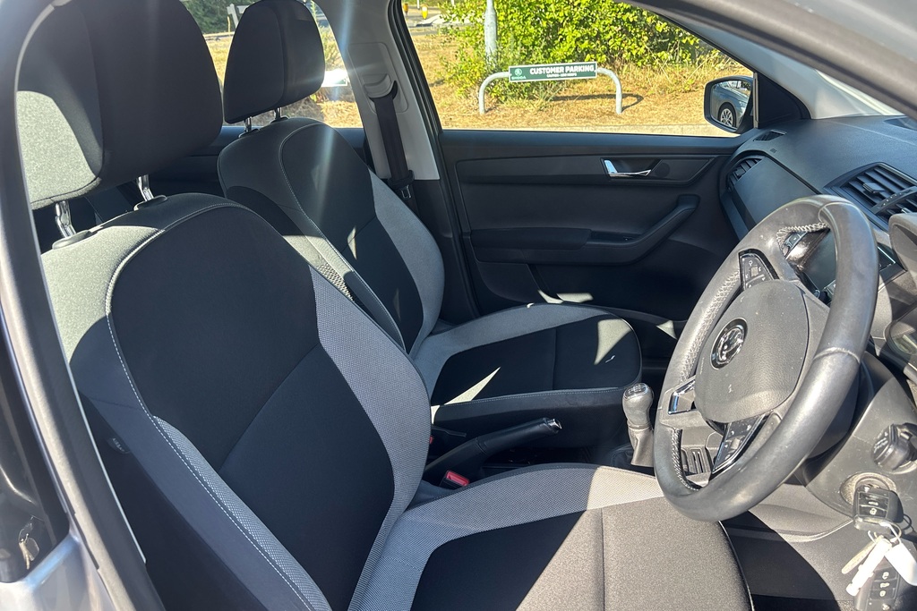 Skoda Fabia Skoda Fabia 1.0 Se Hatchback Eur Silver #16