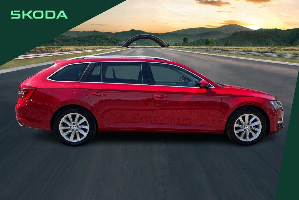 Skoda Superb 2.0 Tdi Cr Se Technology Red #4