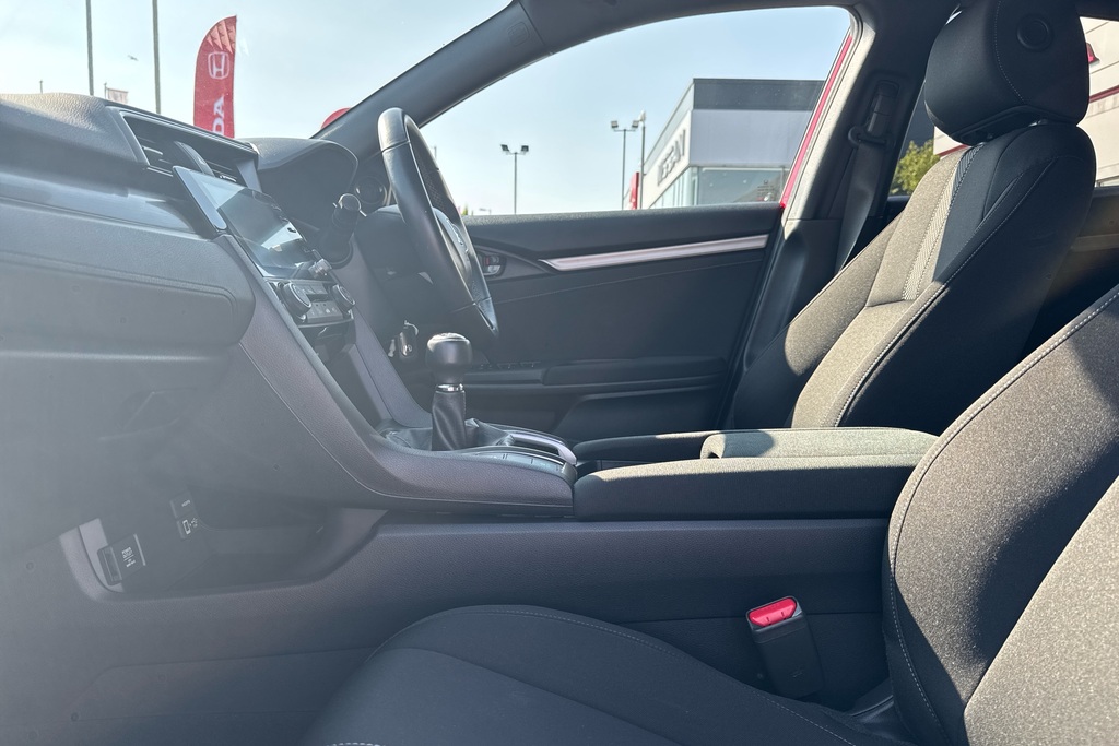 Honda Civic 1.5 Vtec Turbo Sport Red #6