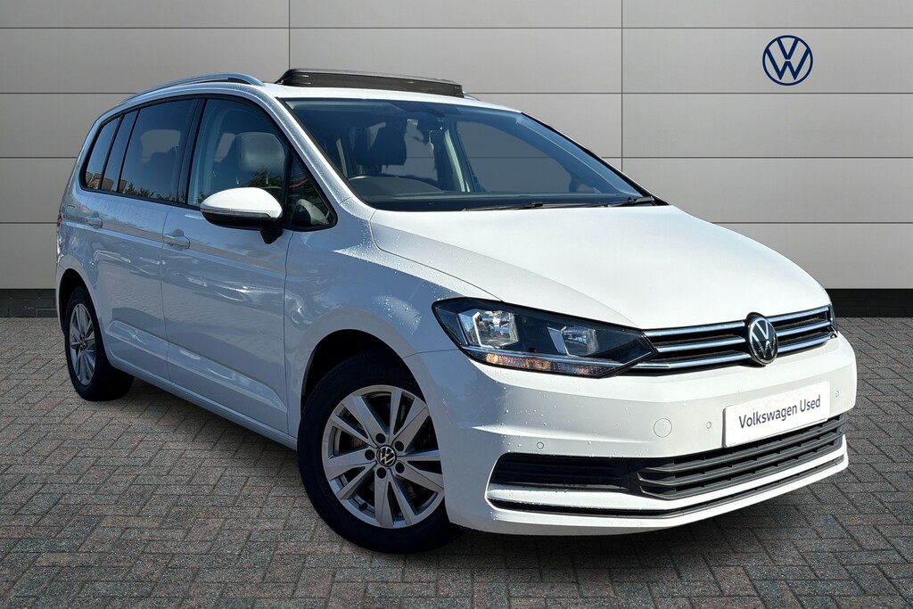 Volkswagen Touran 1.5 Tsi Evo Se Family White