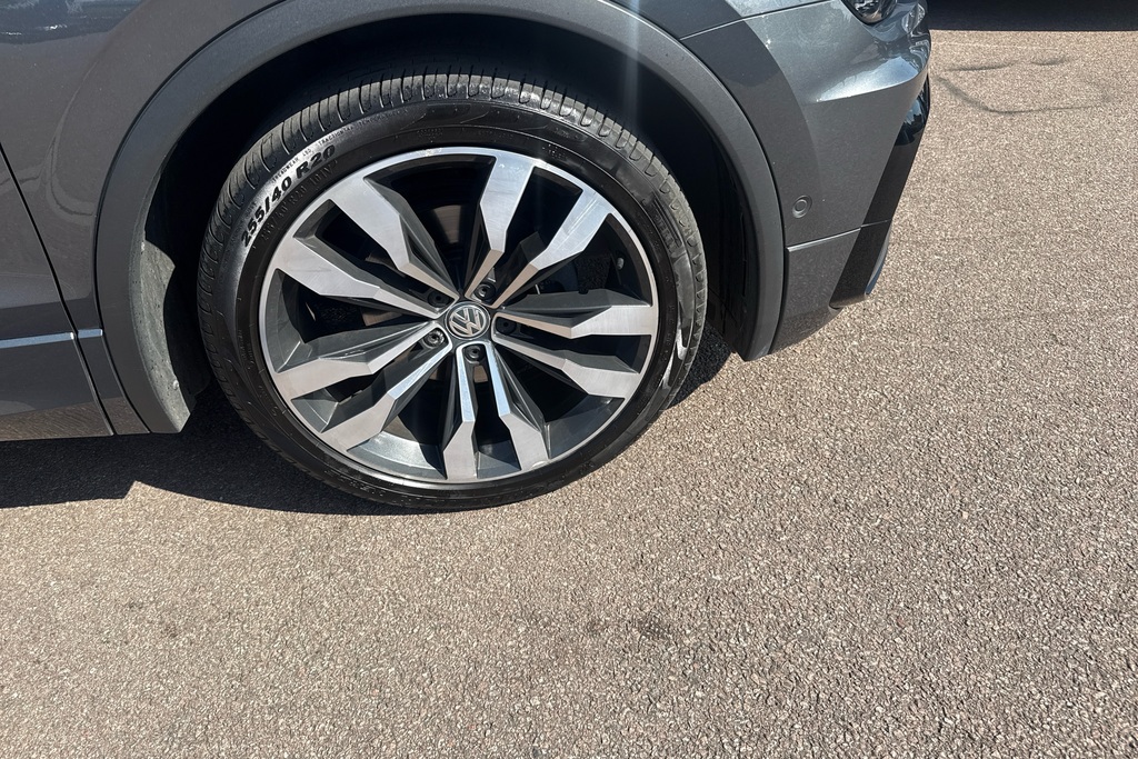Volkswagen Tiguan 2.0 Tdi 150 R-line Tech Dsg Grey #5