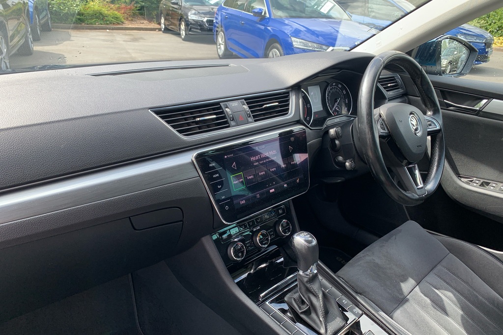 Skoda Superb 2.0 Tdi Cr Se L Executive Dsg 7 Speed Blue #2