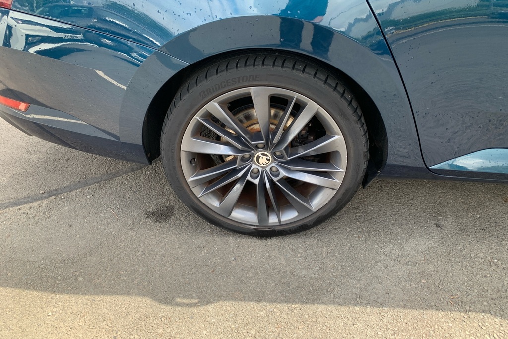 Skoda Superb 2.0 Tdi Cr Se L Executive Dsg 7 Speed Blue #5