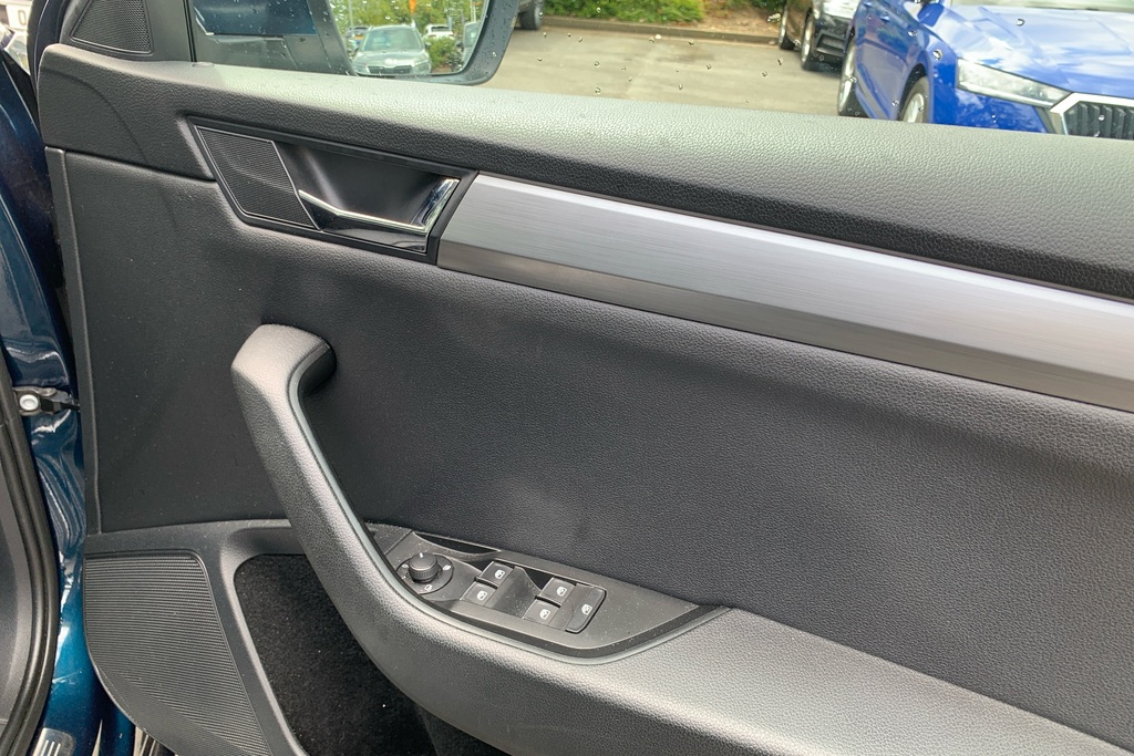 Skoda Superb Sold 1.6 Tdi Se Business Estate Manua Grey #29