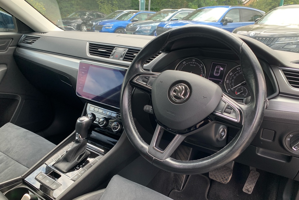 Skoda Superb 2.0 Tdi Cr Se L Executive Dsg 7 Speed Blue #6