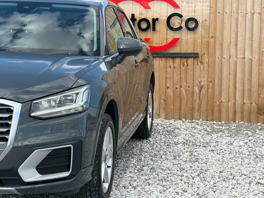 Audi Q2 1L Sport LL17CMJ Grey #5