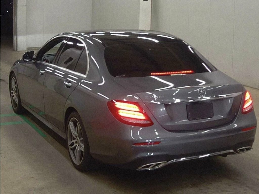 Mercedes-Benz E Class 2L Amg Line YR67UKG Grey #3