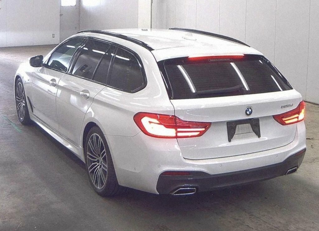 BMW 5 Series 2.0 530E 9.2Kwh M Sport White #3