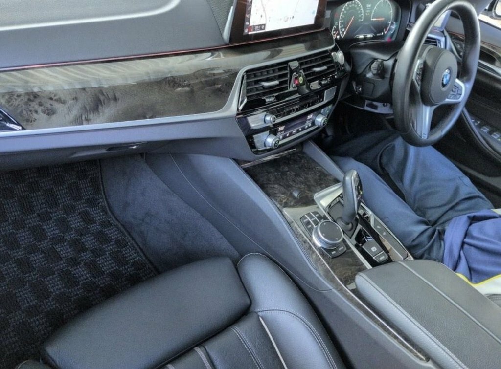 BMW 5 Series 2L M Sport White #5