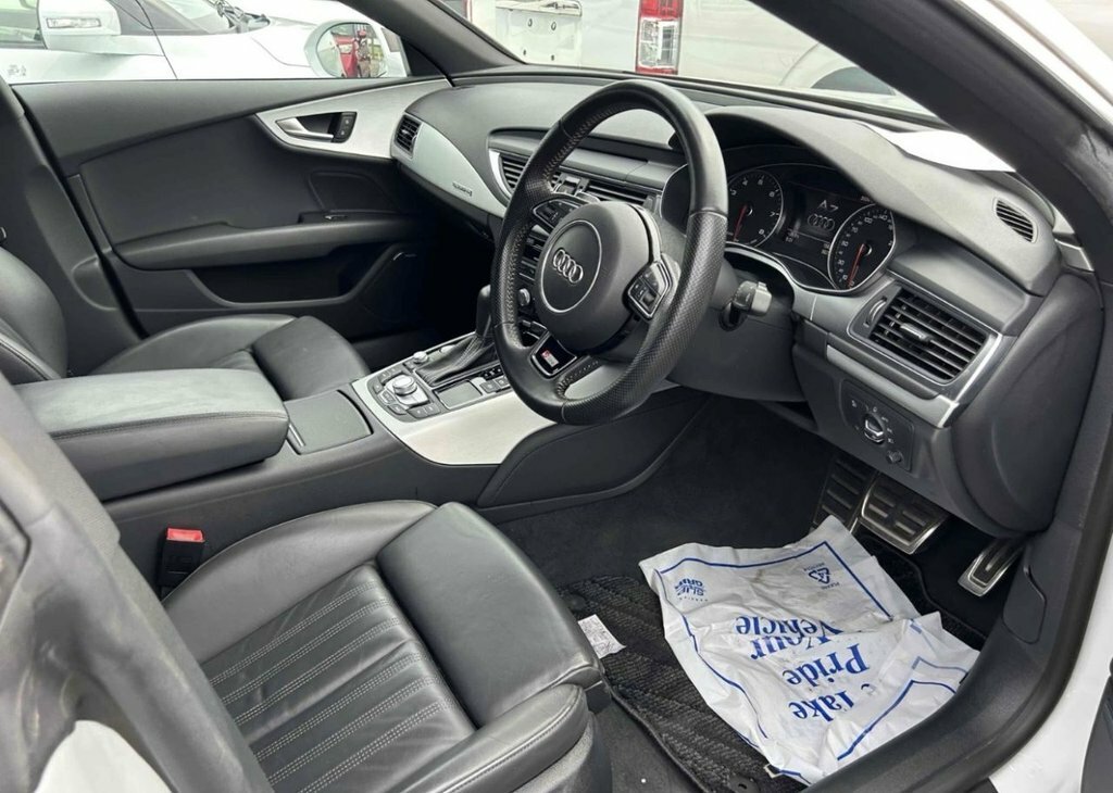 Audi A7 3L Black Edition OU65CMJ White #4