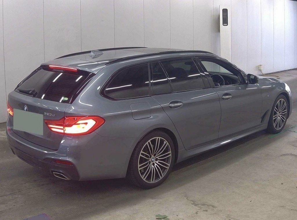 BMW 5 Series 2L M Sport Grey #4