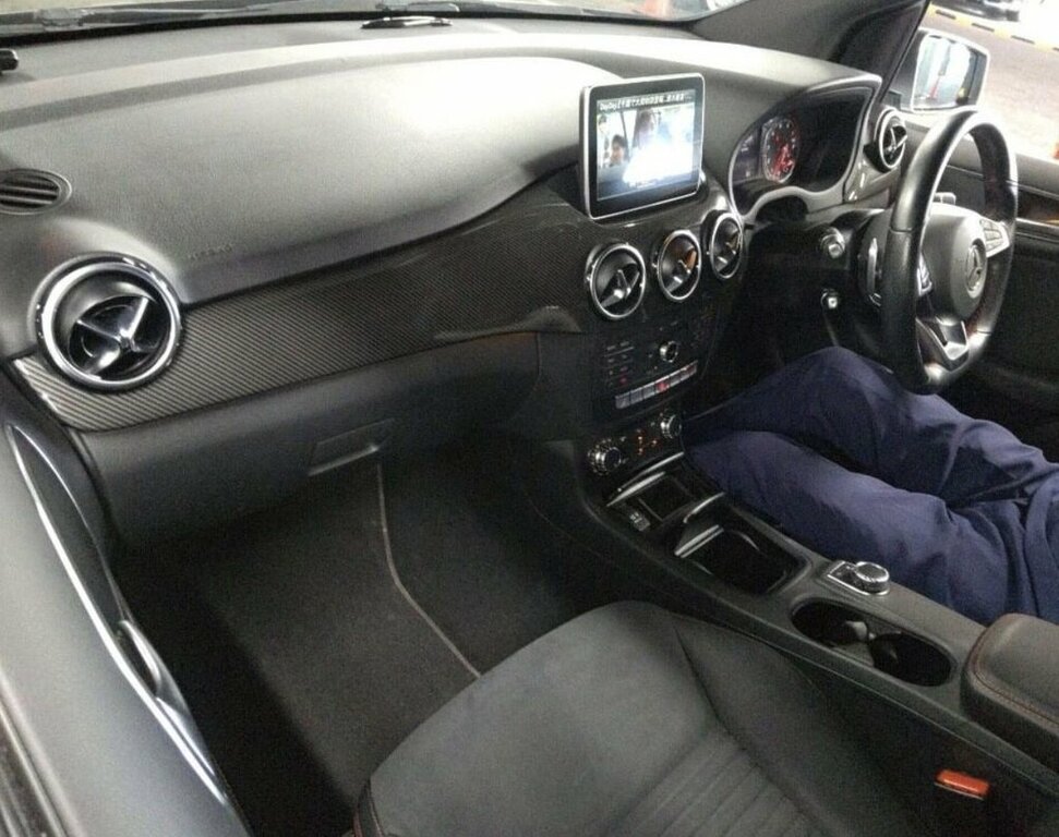 Mercedes-Benz B Class 1.6L Amg Line Grey #5
