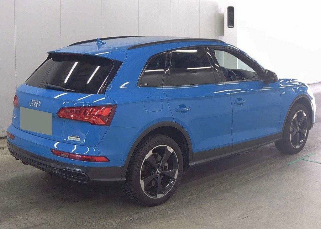 Audi Q5 2L Black Edition CV20TXP Blue #4