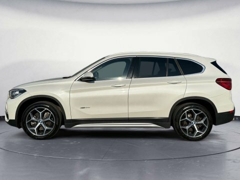 BMW X1 2.0 X1 Xdrive White #2