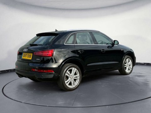 Audi Q3 1.4 Q3 S Black #5