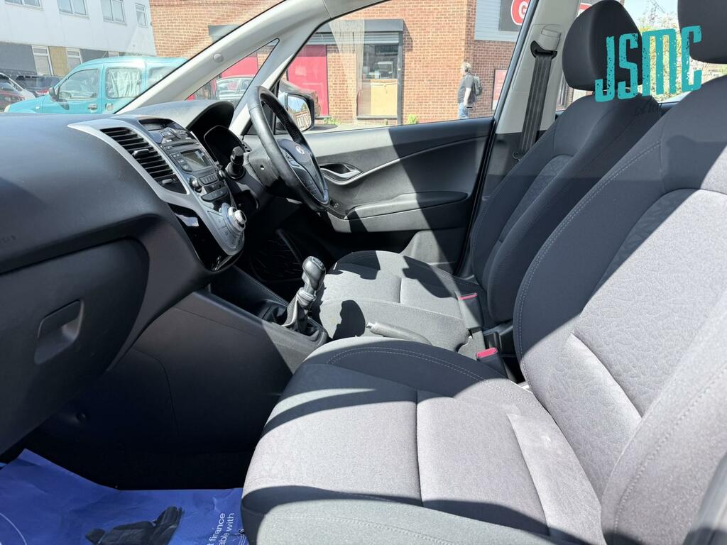 Hyundai Ix20 1.4 Blue Drive Se Euro 6 Ss #7