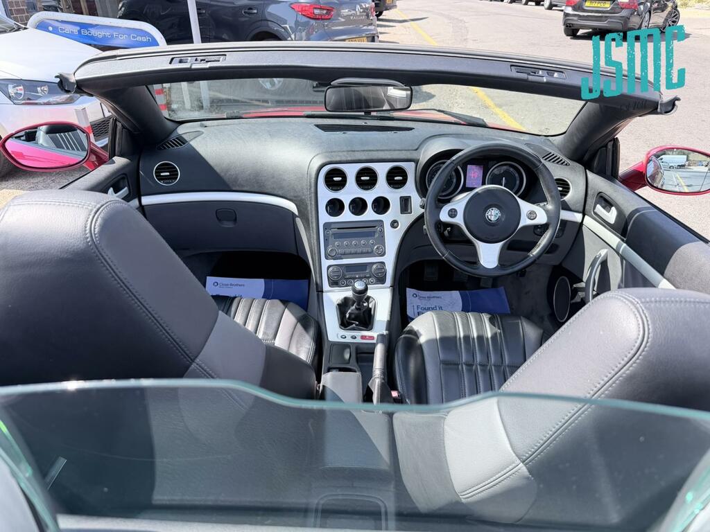 Alfa Romeo Spider  Black #33