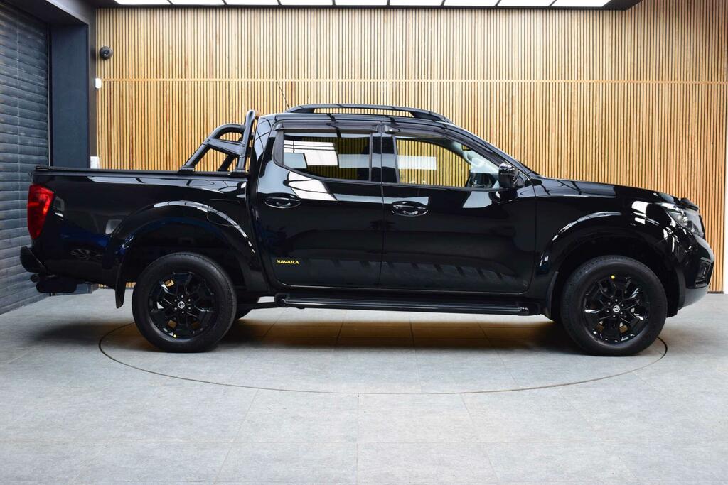 Nissan Navara Navara N-guard Dci Black #13