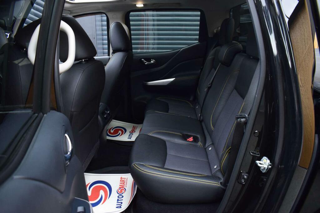Nissan Navara Navara N-guard Dci Black #19