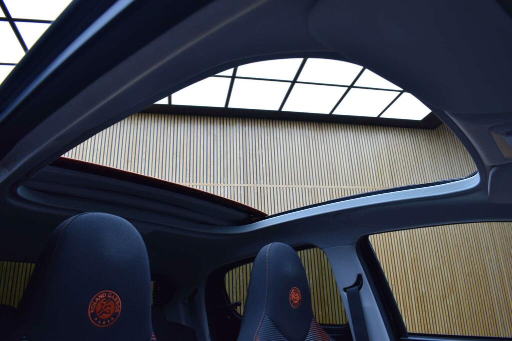 Peugeot 108 Roland Garros Black #3